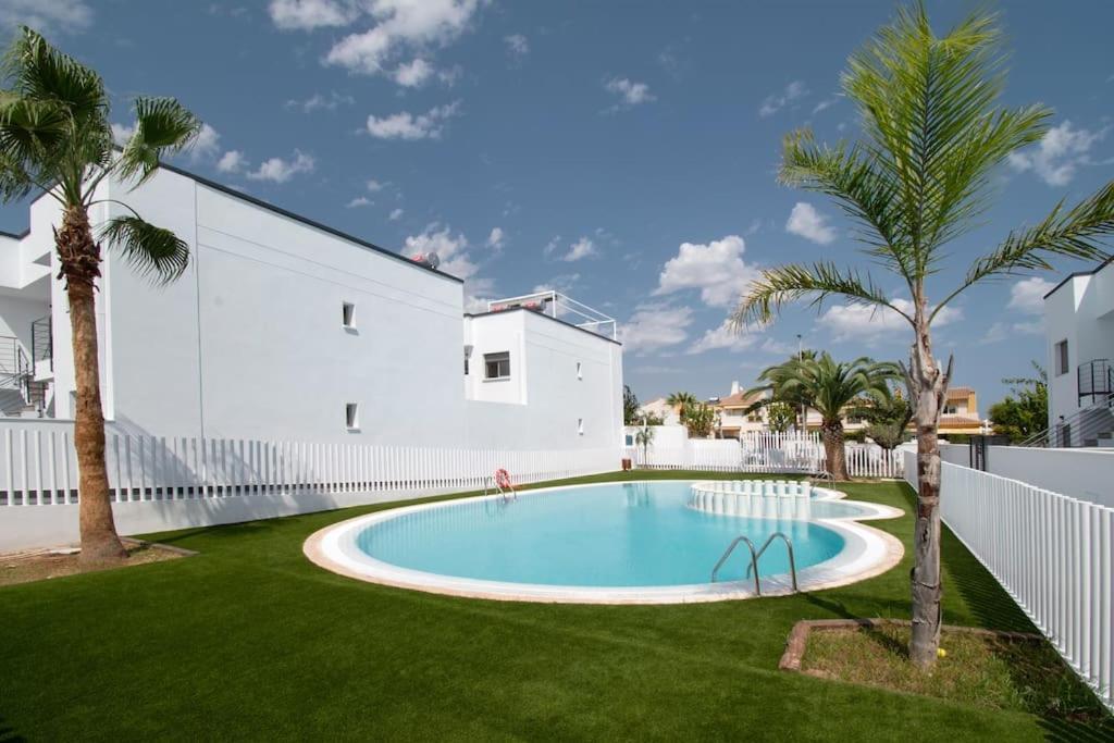 Torrebeach Torre de la Horadada المظهر الخارجي الصورة