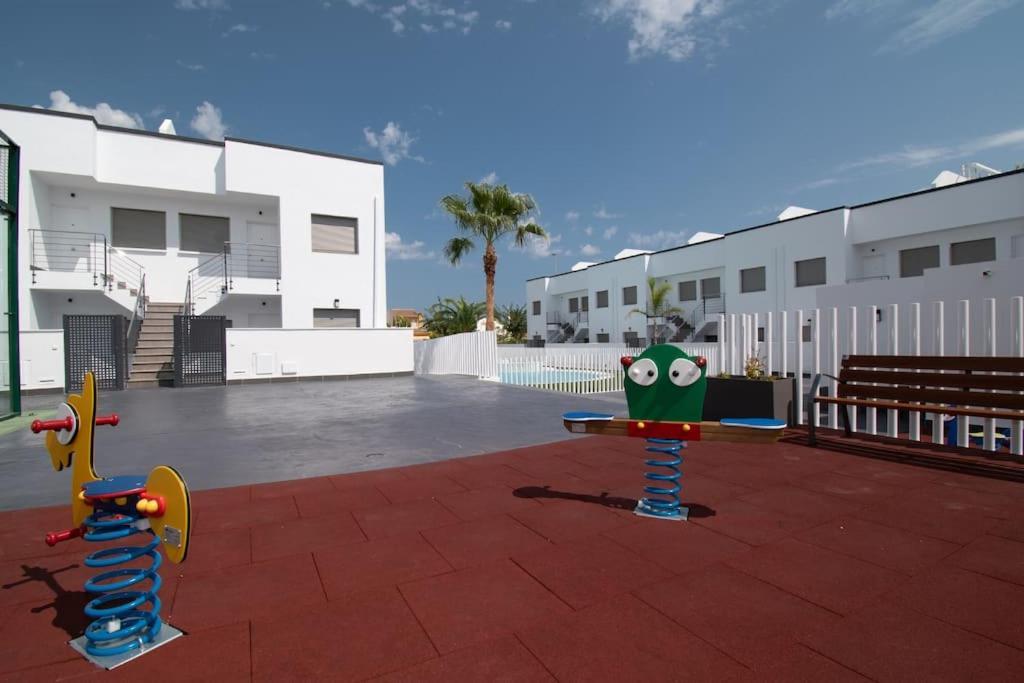Torrebeach Torre de la Horadada المظهر الخارجي الصورة