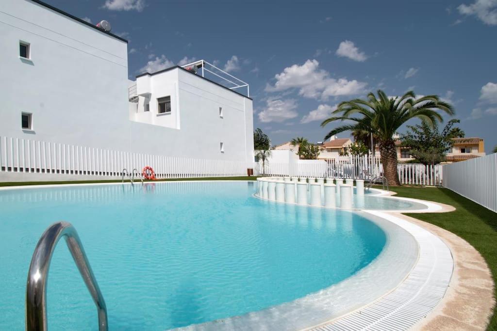 Torrebeach Torre de la Horadada المظهر الخارجي الصورة