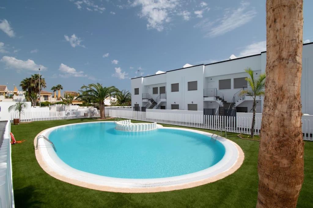 Torrebeach Torre de la Horadada المظهر الخارجي الصورة